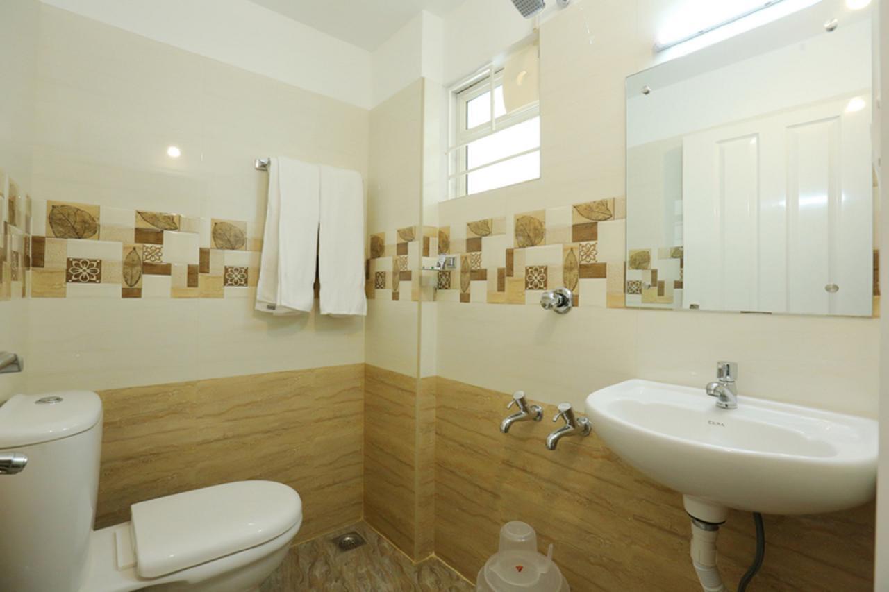 Hotel Swarna Residency Kochi Εξωτερικό φωτογραφία
