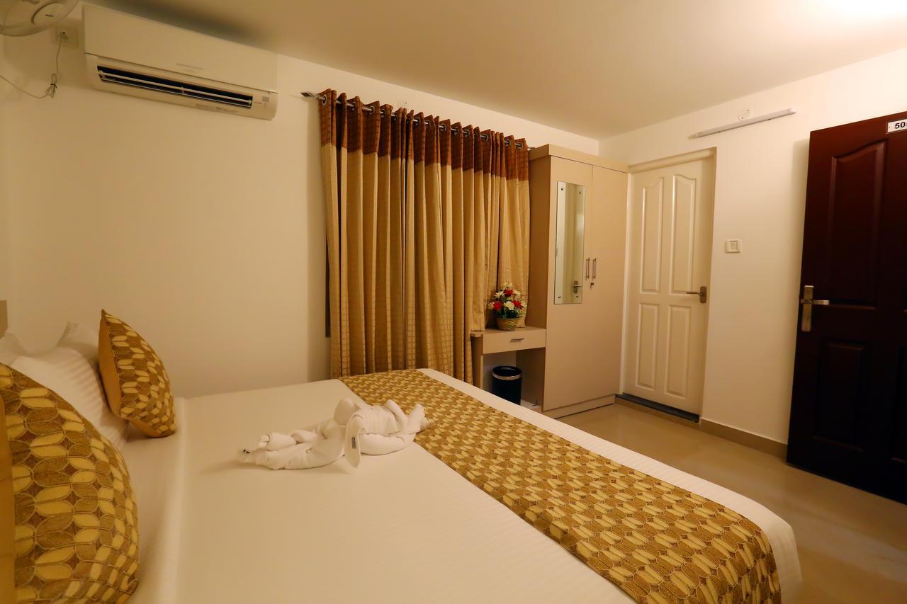 Hotel Swarna Residency Kochi Εξωτερικό φωτογραφία