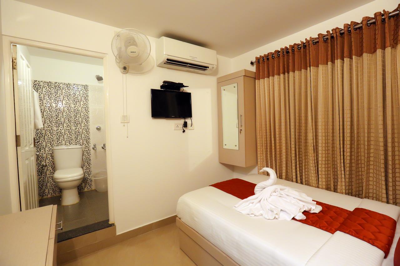 Hotel Swarna Residency Kochi Εξωτερικό φωτογραφία